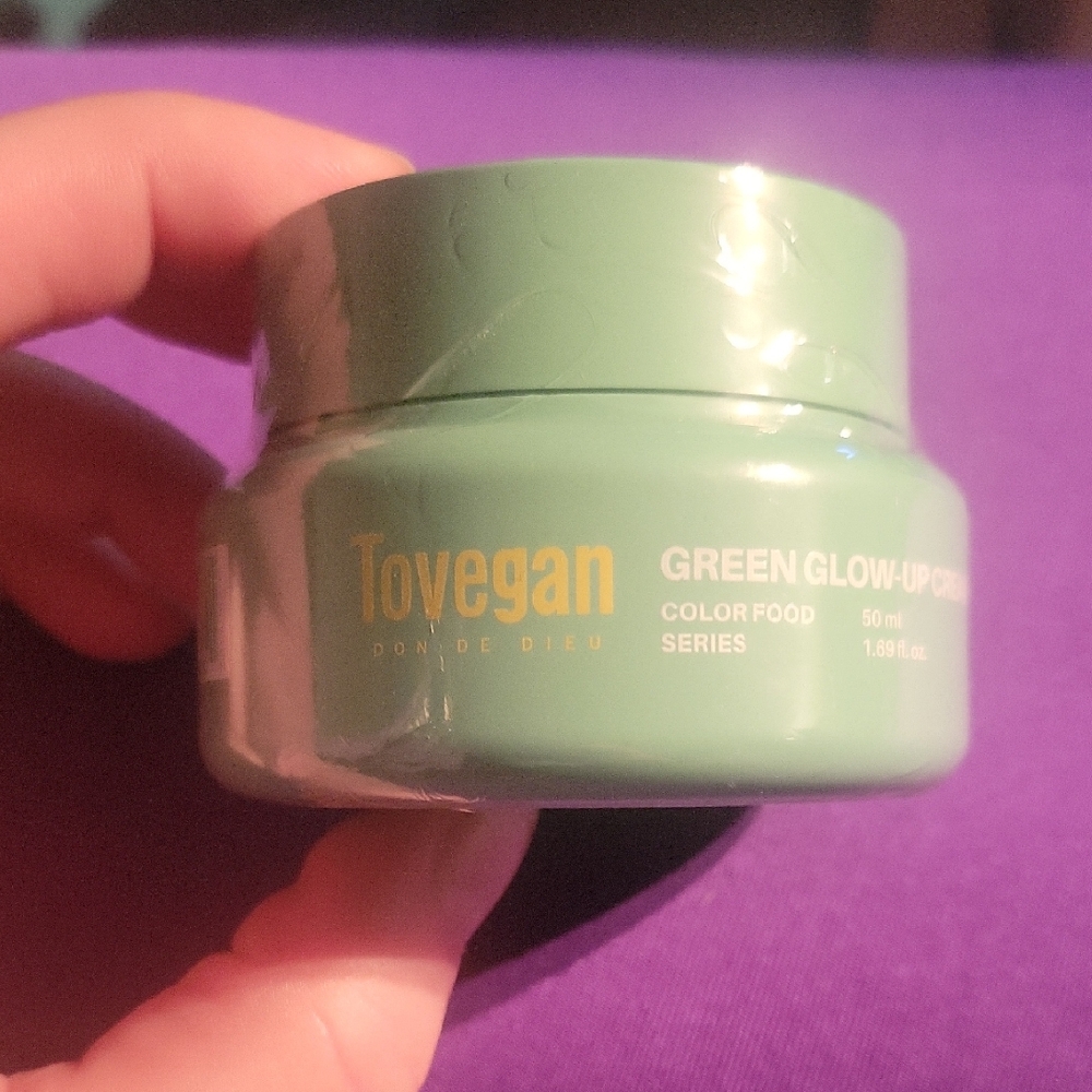 TOVE Green Glow-Up Cream Moisturizer
